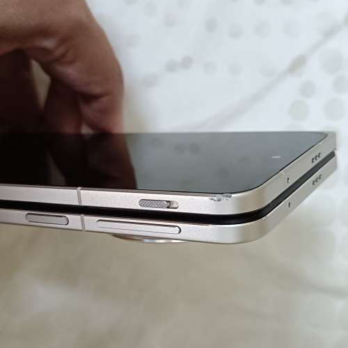 9成新oppo find n3香港行貨(高配置16+4+512) 大摺機.双5G雙咭待.影相靚.有google.電...