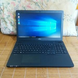 Fujitsu Lifebook AH556