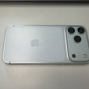 iPhone 17 Pro Max 512GB (95%新，保養至2026年11月2日)