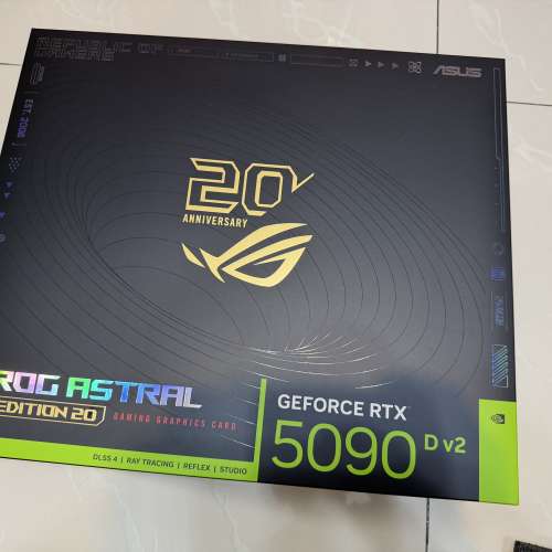 全新ASUS ROG RTX 5090D v2 20 edition 20週年