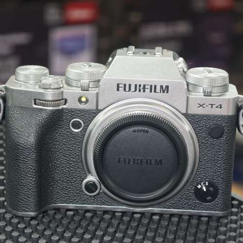 Fujifilm XT4 X-T4 功能正常 配件齊全 三個月保養 no XT30 XT50 XM50 XE3 XE5 XPRO...