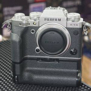 Fujifilm XT4 X-T4 連 原廠手柄 功能正常 配件齊全 三個月保養 no XT30 XT50 XM50 ...
