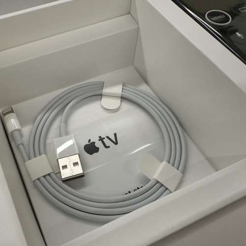 Apple TV Series 4K 機頂盒 32G記憶體 行貨 100%全新 只開盒檢查 未曾使用 所有保護...