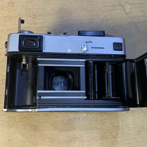 平出Minolta HI.Matic E 40mm 1.7大光圈機仔 全機冇凹凸