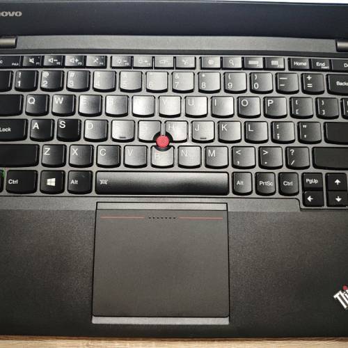 Lenovo ThinkPad X240 8GB Ram | 不包SSD and OS |內置電要更換