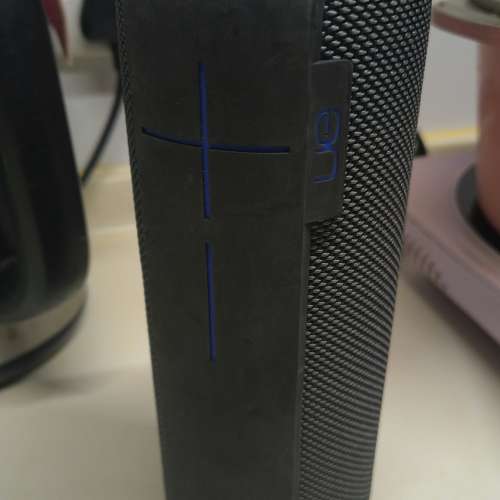 UE MEGABOOM Wireless Bluetooth Speaker
