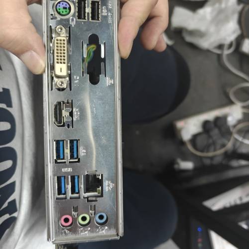 i5-9400F + Gigabyte Z370M DS3H MATX MB
