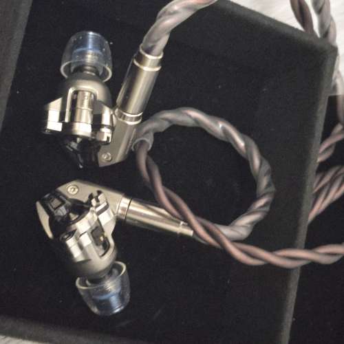Acoustune HS3000