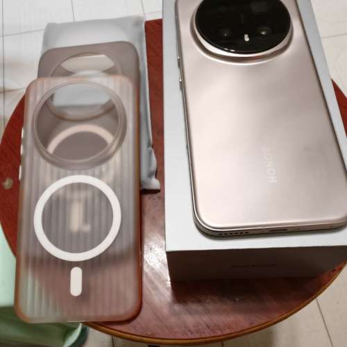 Honor magic 8 pro金色香港行貨1TB有保養
