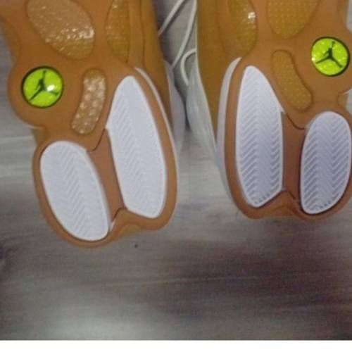 Air Jordan 13 Retro White Yellow Size 11