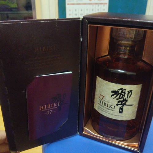 響Hibiki 17年彷皮盒 威士忌