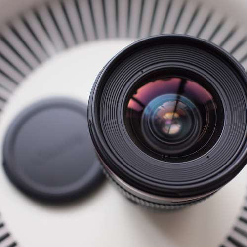 Canon Zoom lens EF 20-35mm F2.8