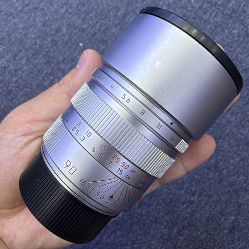 Leica Summicron-M 90mm f/2