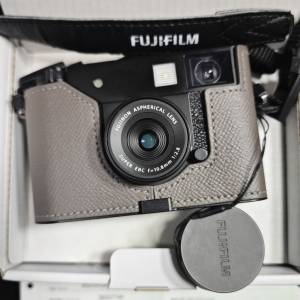 99%new 富士 Fujifilm X half 數碼相機連皮套