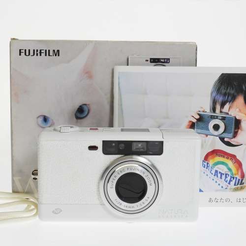 Fujifilm Natura Classica White Limited Edition Color Compact Film Camera #105765