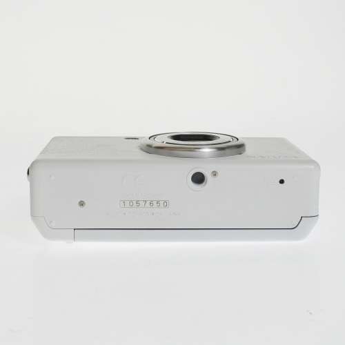 Fujifilm Natura Classica White Limited Edition Color Compact Film Camera #105765