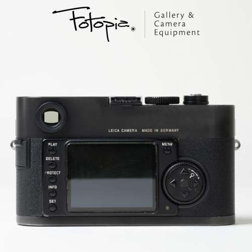 || Leica M8 - Black with charger (shutter count ~33,600) ||