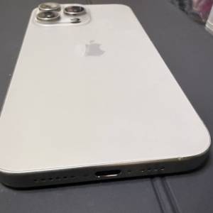 港行iphone 15 pro max 256gb 原色