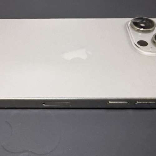 港行iphone 15 pro max 256gb 原色