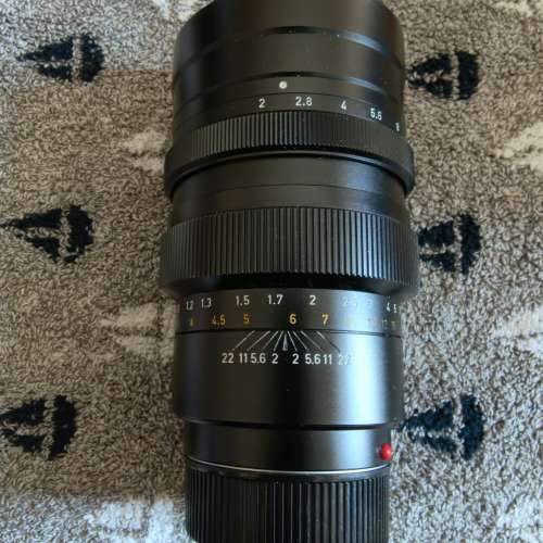 Leica M 90mm f 2 lens