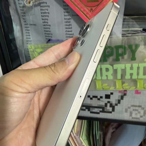 99.9新iPhone 15pro 256gb,港版，6月份激活，apple官換機，電池健康度100！
