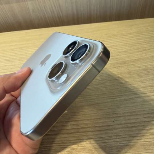 iPhone 16pro max 256gb,港行雙卡極新冇維修冇暗病，電池健康度90，所有原裝，所有...