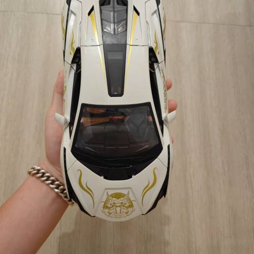 Lamborghini車模1比18