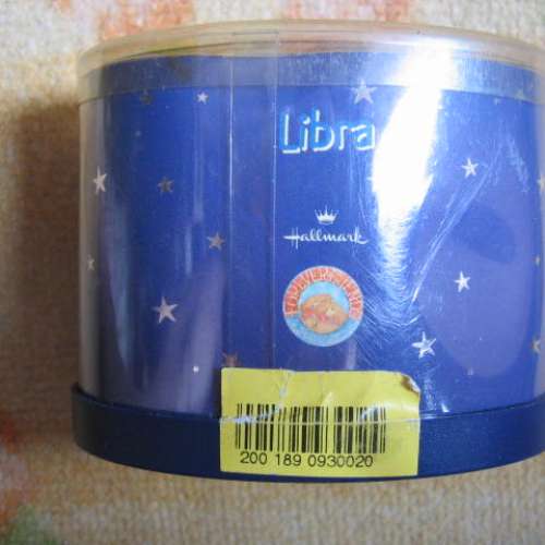 Hallmark Forever Friends Bear Libra (天秤座) Birthday Zodiac Figurine