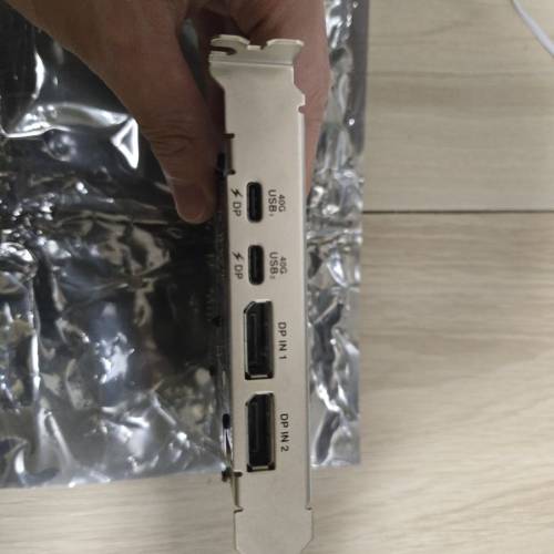 ASUS USB4 PCIe Gen4 擴充卡
