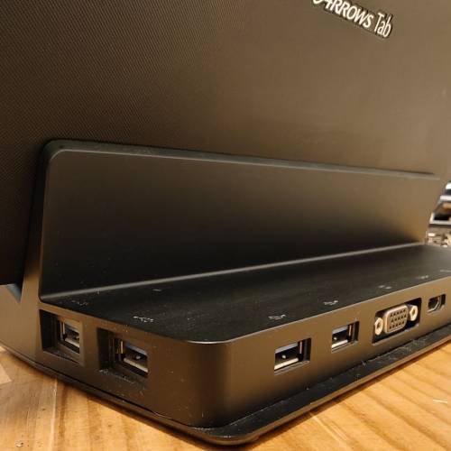 Fujitsu Arrows Tab Q704 intel i5平板電腦 連底座 送無線滑鼠