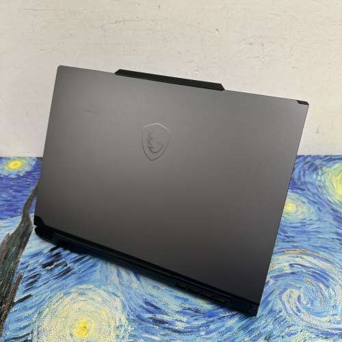 (RTX 4050 MSI 電競機🔥) MSI  i7-13620H/16GB Ram/512GB SSD/14吋2.8K Mon/白色背...