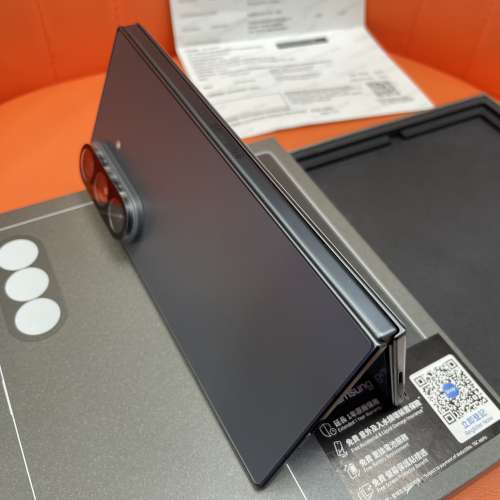 99%New Samsung Z Fold 8 Ultra 5G 12+512GB 灰色 香港行貨 有蘇寧單 延長保養1+2年...