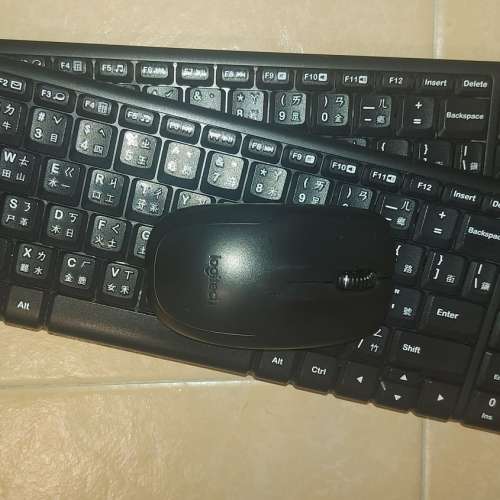 Logitech MK220 無線鍵盤滑鼠組合 清屋發現 冇咗USB接收, 不知好壞.
