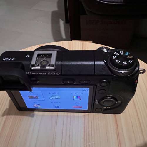 收藏品，Sony NEX-6 無反相機機身， 95%以上新。