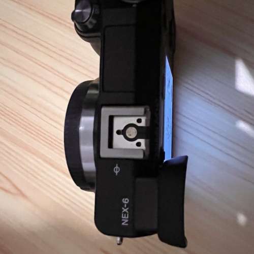 收藏品，Sony NEX-6 無反相機機身， 95%以上新。