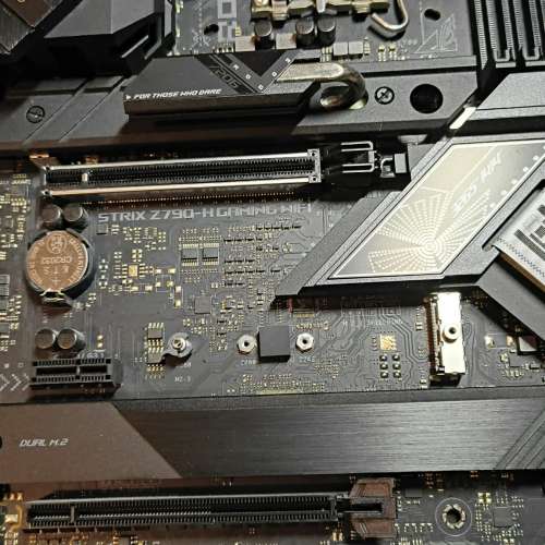 ROG STRIX Z790-H GAMING WIFI ATX主版 ((自帶windows11Pro授權碼)) Socket 1700