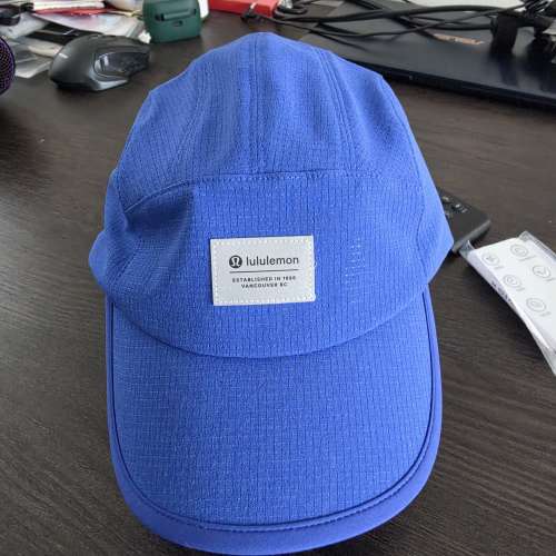 出售全新Lululemon跑步帽
