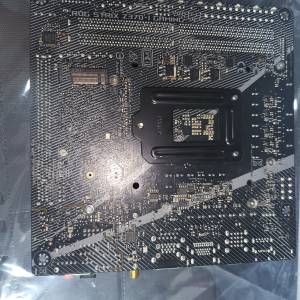 I7 8700k + z370i asus