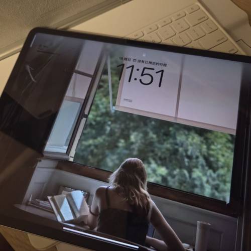 iPad Air 6 13吋 M2 128GB WiFi 港版 + 原裝妙控鍵盤成套賣