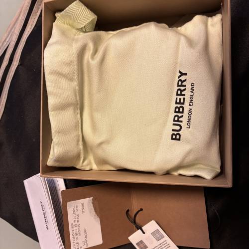 99% new - Burberry Vintage Check TB monogram belt 經典印花皮帶