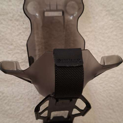 空拍機的 DJI M4P 雲台保護罩兼束槳器