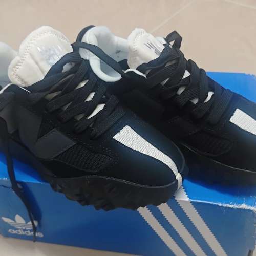 New Balance XC-72 黑白波鞋 US7.5(落地一次