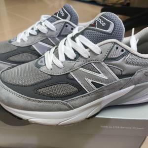 New Balance 990v6 Grey M990GL6 size 42 灰色 美製 （落地試左一1次）