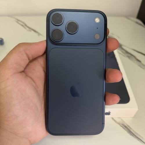 iphone 17 pro max 100%電池 香港行貨 99.9 新淨