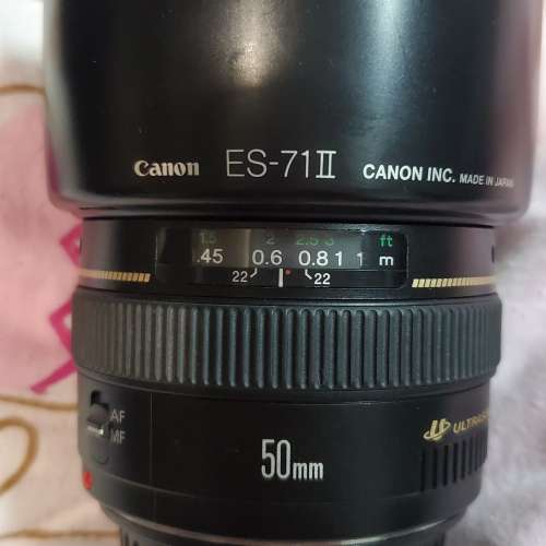 Canon EF 50mm f/1.4 USM lens