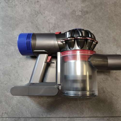 Dyson V8 無線吸塵機一套, 百份百正常