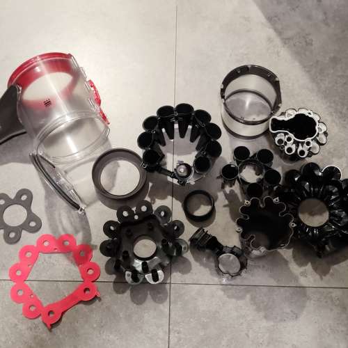 Dyson V8 無線吸塵機一套, 百份百正常