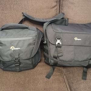 平放 Lowepro 斜孭袋 2 個