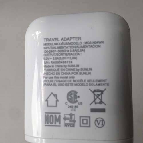 📱 LG MCS-N04WR USB Type-C Fast Adaptive Charger 5V-3A Nexus 5X USED 旅行充電...