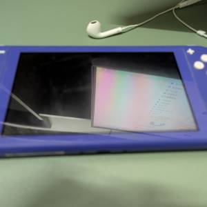 Switch lite 藍色 保養期至 2026 年 7 月